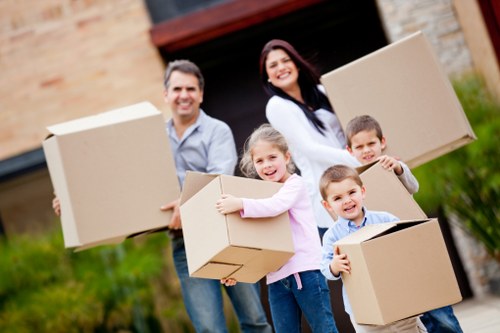 Packing and unpacking support for homes and businesses in Reading