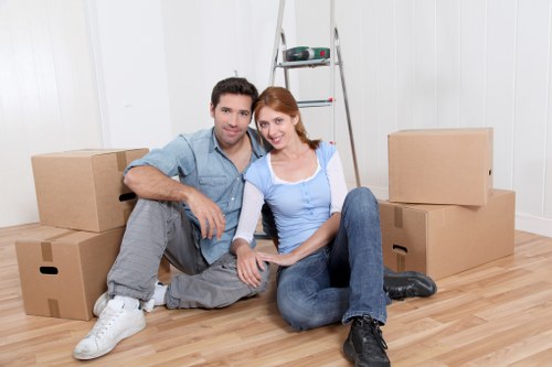 Careful moving support for furniture and boxes in Reading